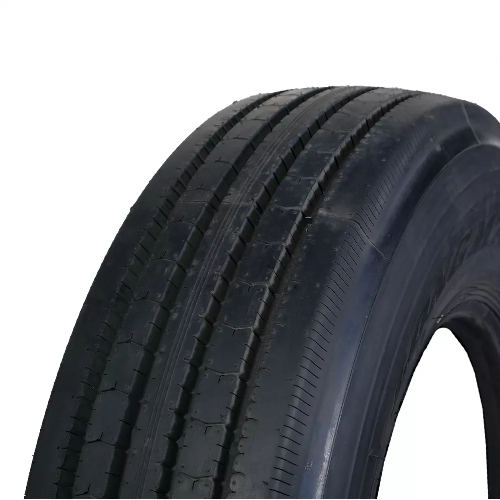 Грузовая шина 295/80 R22,5 Long March LM-216 18PR в Тобольске