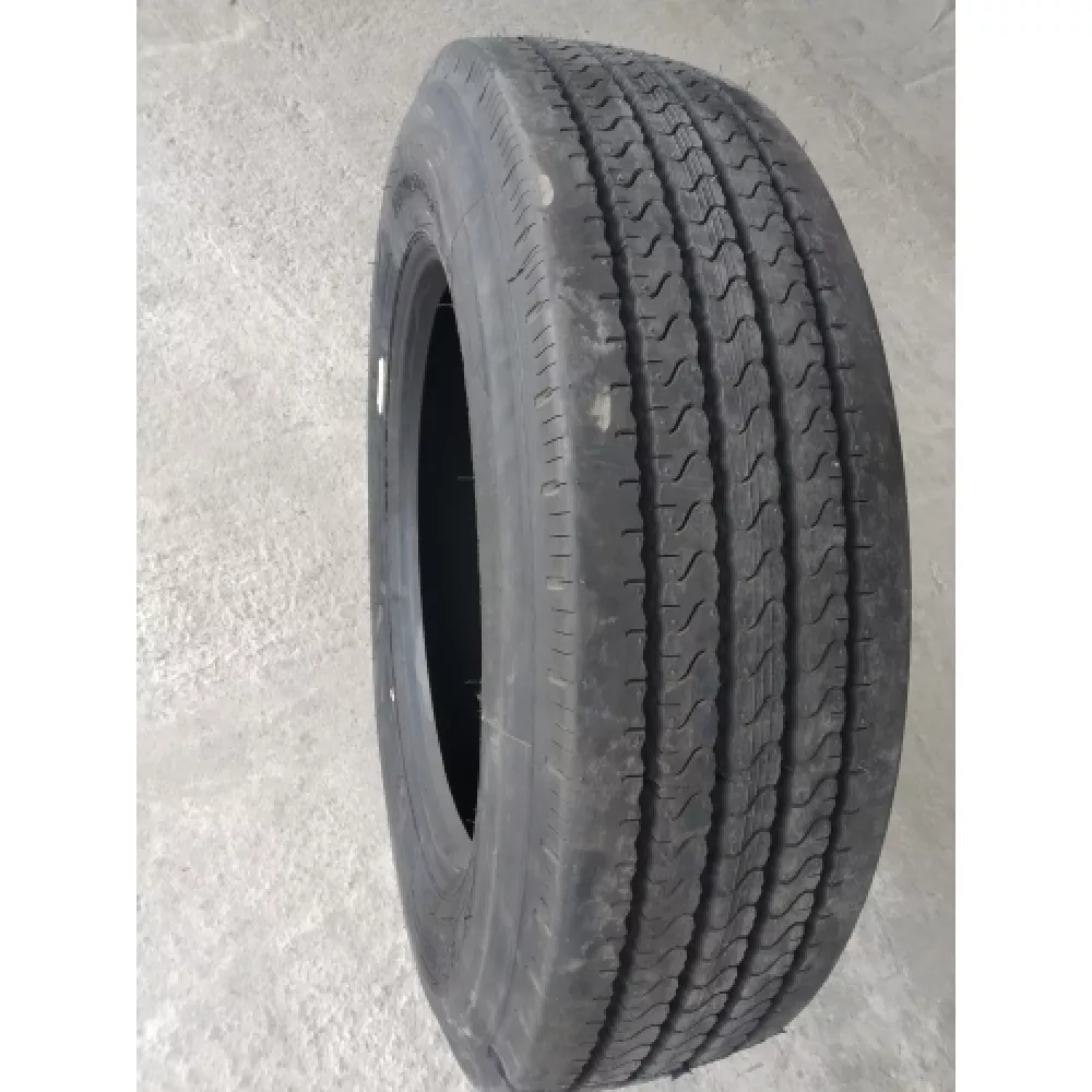 Грузовая шина 255/70 R22,5 Long March LM-120 16PR в Тобольске