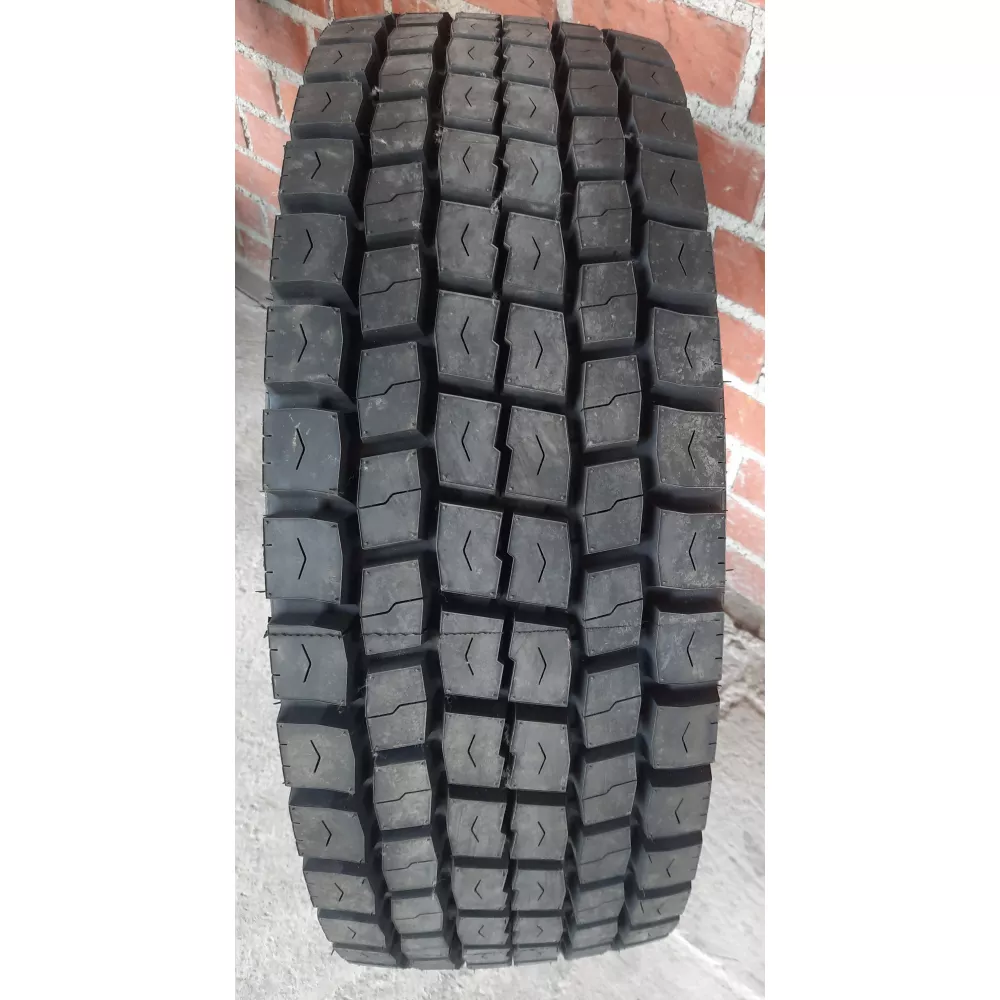 Грузовая шина 305/70 R19,5 Long March LM-329 18PR в Тобольске